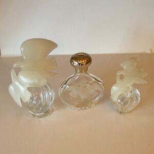 Elegant Glass Perfume Bottles with Dove Design